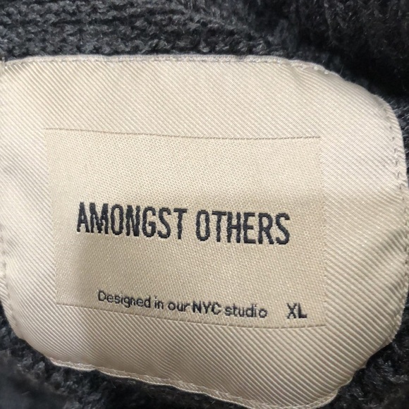 NWT Amongst Others Sweatee Size XL Black Tribal Fairisle - Picture 3 of 8